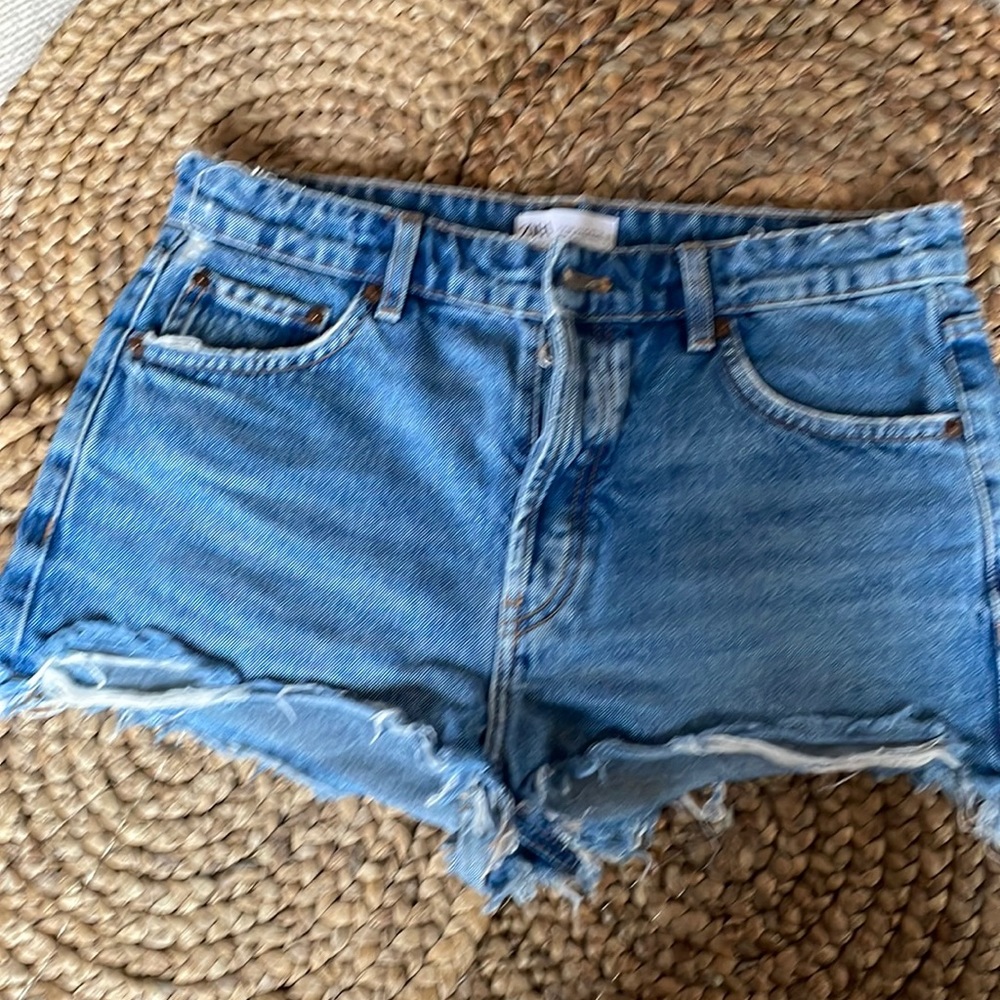 Zara cutoff Jean shorts. 1” inseam.